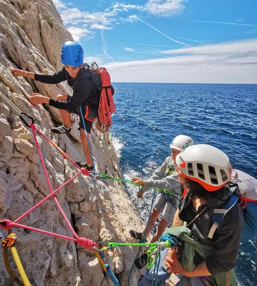 Stage d'accès à l’autonomie à la grande voie. Calanques de Marseille Cassis et la Ciotat