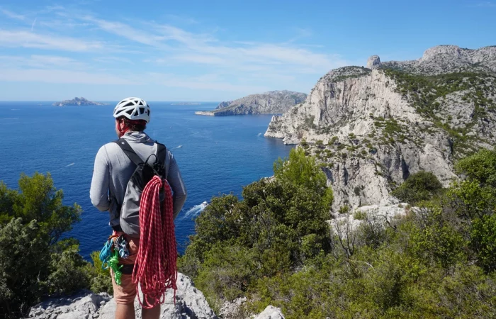 Randonnées aventures dans les Calanques avec un moniteur diplômé