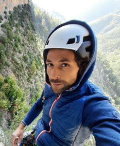 Ramon Jacob Yescalade : moniteur diplômé d'escalade & via ferrata La Ciotat, Cassis, Marseille. Activités EVG & EVJF, team building dans le Parc National des Calanques
