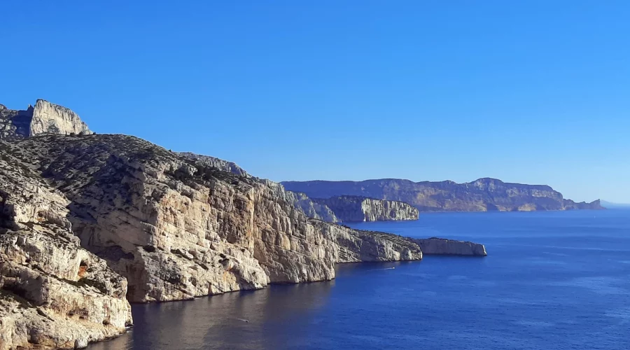 Les 5 meilleurs activités verticales et d'escalade dans le Parc National des Calanques