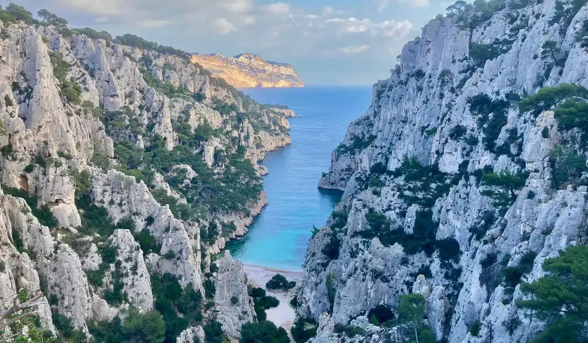 via ferrata escalade et gra,de voie dans les Calanques d'En-Vau