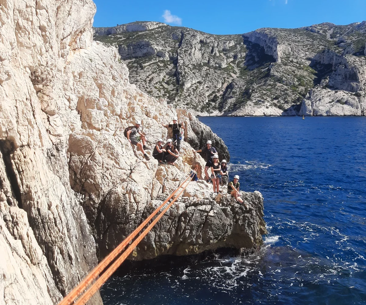 activité EVG & EVJF via ferrata à Marseille encadrée par guide professionnel