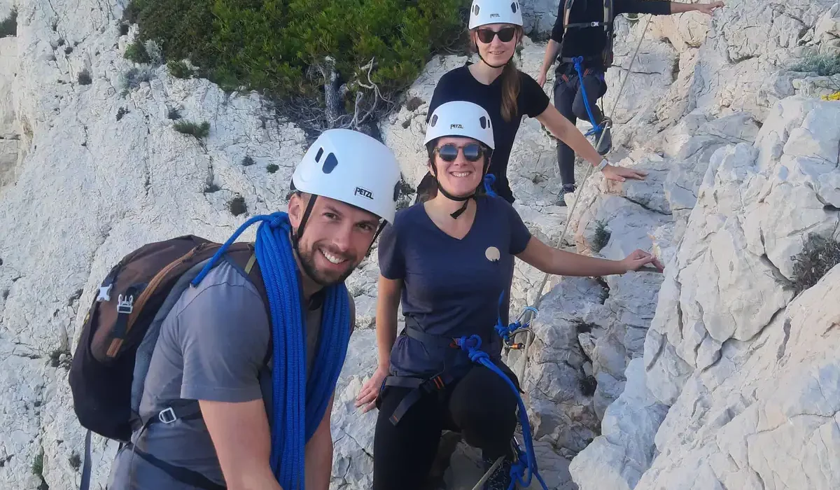 activité team building via ferrata à Marseille encadrée par guide professionnel